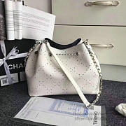 Chanel perforated drawstring bucket bag white | A93596  - 3