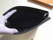 Louis Vuitton Supreme Clutch Black Bag | M41366  - 2