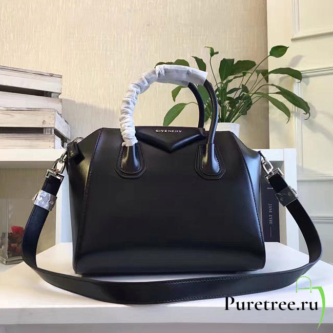 Givenchy small antigona handbag 2030 - 1