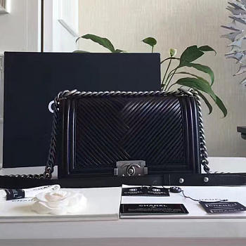 Chanel medium chevron lambskin quilted boy bag black | A13044 