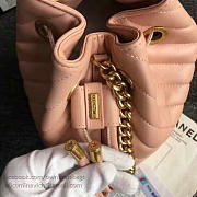 Chanel lambskin drawstring bucket bag pink | A91885  - 2