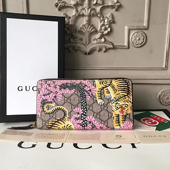 Gucci GG Leather Wallet | 2570