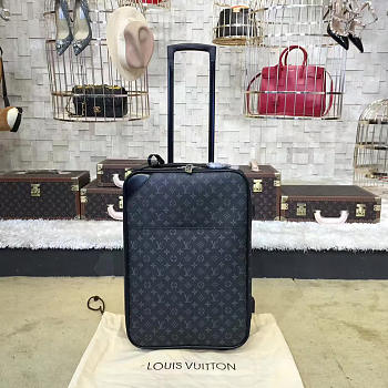 Louis Vuitton Travel Box Black