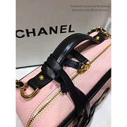 CHANEL | Vanity Bag in Light Pink - A93343 - 21 x 16 x 8 Cm - 4