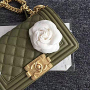 Chanel quilted caviar small boy bag green | A67085 - 2