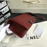 Chanel quilted caviar medium boy bag burgundy | A180301 - 4