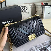 Chanel chevron quilted medium boy bag black | a67086 vs00849 - 5