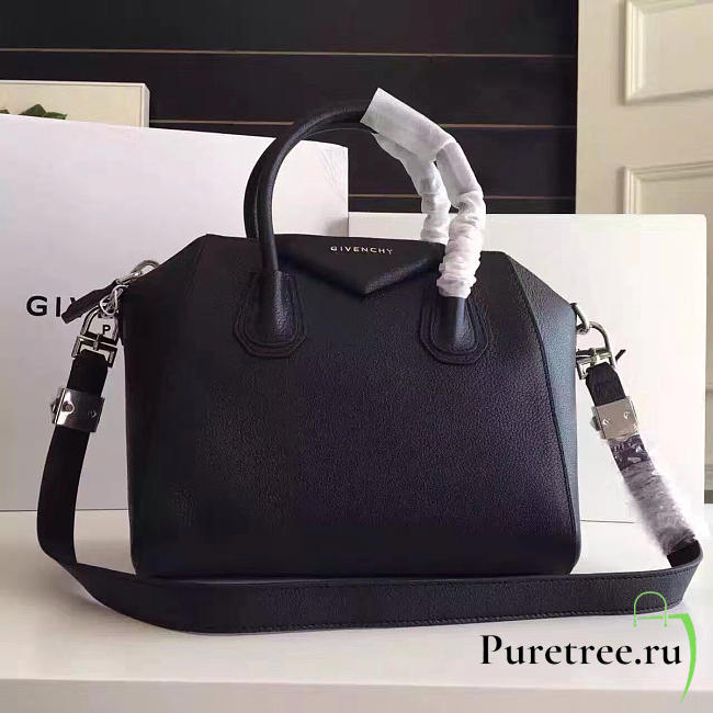 Givenchy small antigona handbag 2028 - 1