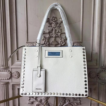 Prada etiquette bag white 4310