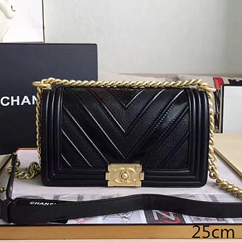 Chanel chevron quilted medium boy bag black | a67086 vs00849