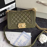 Chanel quilted caviar small boy bag green | A67085 - 1