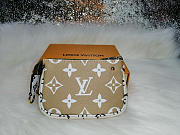 Louis Vuitton Micro Pochette Accessoires Wallet | M67579 - 5