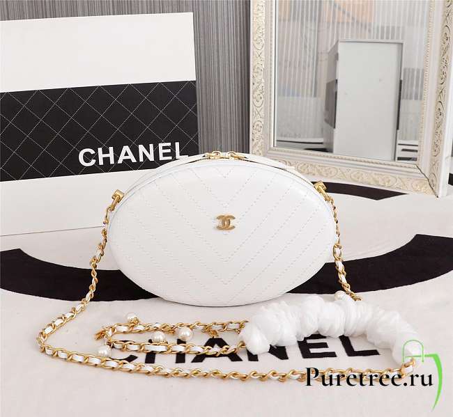 Chanel whole cowhide white - 1