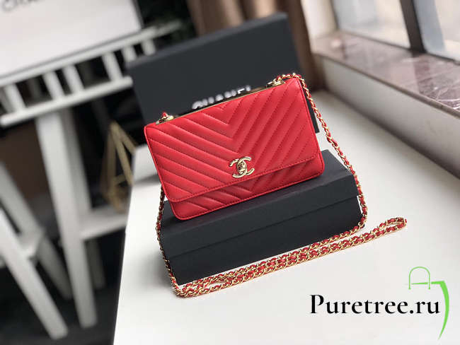 Chanel lamb skin v-type WOC chain bag red - 1