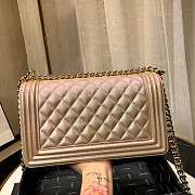 Chanel leboy 2019 pearlescent chain shoulderbag 67086 - 5