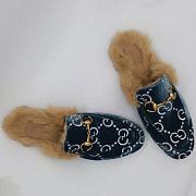 Gucci rabbit fur flat slippers - 2
