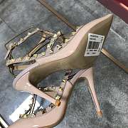 Valentino classic rivet high pump - 6