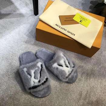 LV slippers 308