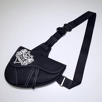 Dior pre-fall saddle bag 83146