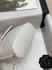2021 early spring new series pearl chain bag white - 4
