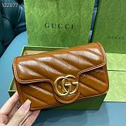 Gucci GG Marmont Matelassé Leather Super Mini Bag Brown 16.5cm | 476433 - 1