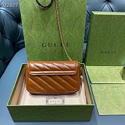 Gucci GG Marmont Matelassé Leather Super Mini Bag Brown 16.5cm | 476433 - 2