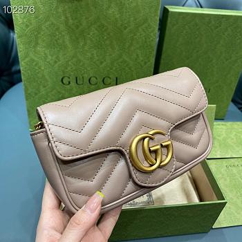 Gucci GG Marmont Matelassé Leather Super Mini Bag Beige 16.5cm | 476433