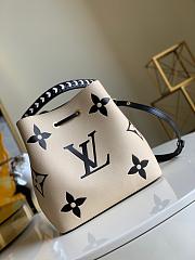 LV Crafty NeoNoe MM Cream 26cm | M56888 - 6