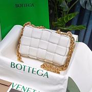 Bottega Veneta Chain Cassette White | 631421 - 6