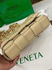Bottega Veneta Chain Cassette Beige | 631421 - 2