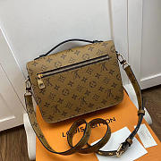 Louis Vuitton Pochette Metis Monogram | M40780 - 4