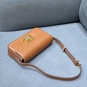 Triomphe Shoulder Bag Shiny Calfskin Brown | 194143 - 6