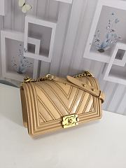 Chanel Boy Chevron Mix Leather Flap Bag Beige | 67086 - 1