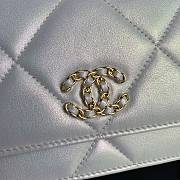 Chanel 19 Iridescent Calfskin Chain Wallet AP0957 White | AP0957 - 2