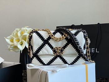 Chanel Women 19 Flap Bag Calfskin Crochet White & Black | AS1160 