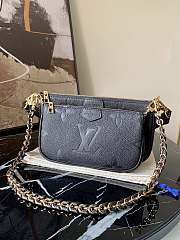 Multi Pochette Accessoires Giant Monogram Black Leather | M80399 - 1