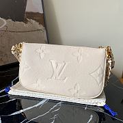 Multi Pochette Accessoires Giant Monogram Creme Leather | M80447 - 5