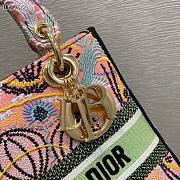 Dior lady body embroidered canvas | M0565 - 4