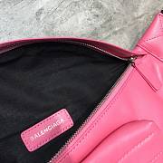 Everyday Beltpack in pink natural grain calfskin | 552375 - 4