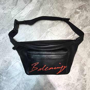 Everyday Beltpack in black print logo natural grain calfskin | 552375