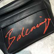 Everyday Beltpack in black print logo natural grain calfskin | 552375 - 6