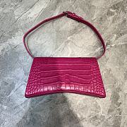 Hourglass Top Handle Bag in Shiny crocodile embossed cafslin Pink - 6