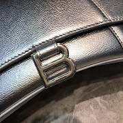 Hourglass Top Handle Bag Shiny crocodile embossed silver 23cm - 4