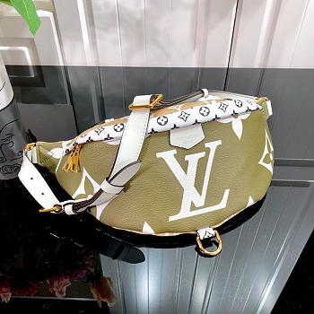 Louis Vuitton Bumbag | M44611