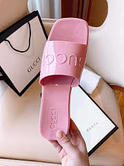Pink Rubber Women's GG Slide Sandal - 4