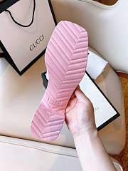 Pink Rubber Women's GG Slide Sandal - 2