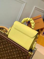 M58571 Louis Vuitton Taurillon Leather Twist PM-Yellow