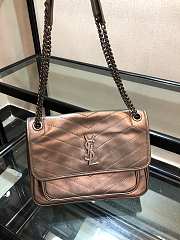 YSL NIKI MEDIUM IN CRINKLED VINTAGE LEATHER SILVER 28CM | 498894 - 3