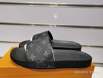 LV slippers 304