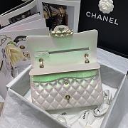 Chanel Classic Double Flap Bag White 20cm - 5